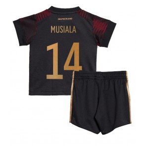 Tyskland Jamal Musiala #14 Replika Babytøj Udebanesæt Børn VM 2022 Kortærmet (+ Korte bukser)